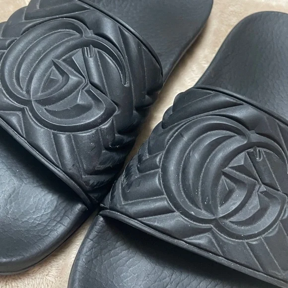 Gucci Rubber Slides - Picture 10 of 11